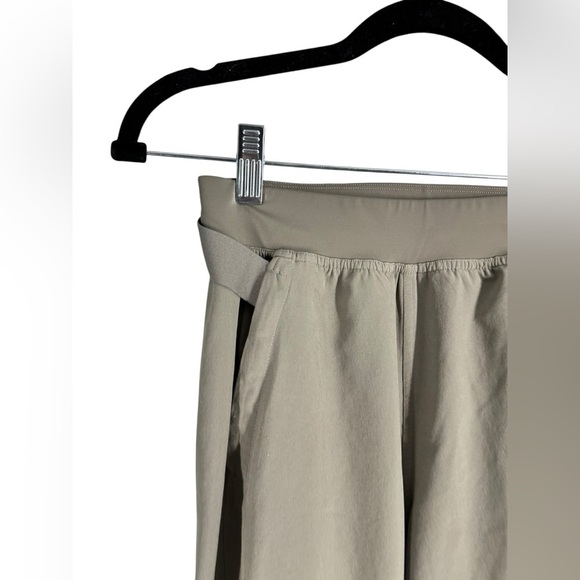 Lululemon adapted state HR jogger size 0 - Picture 6 of 11